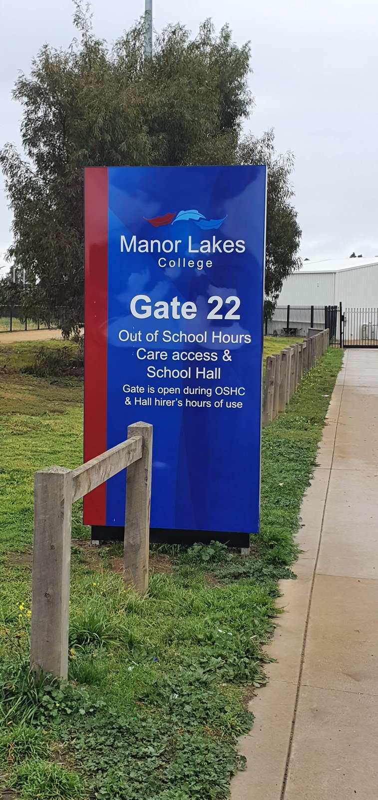 Manor Lakes College