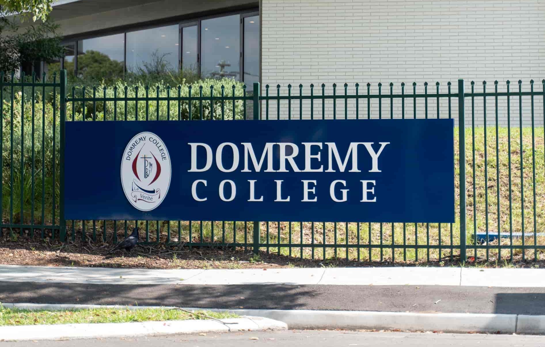 Best building signage