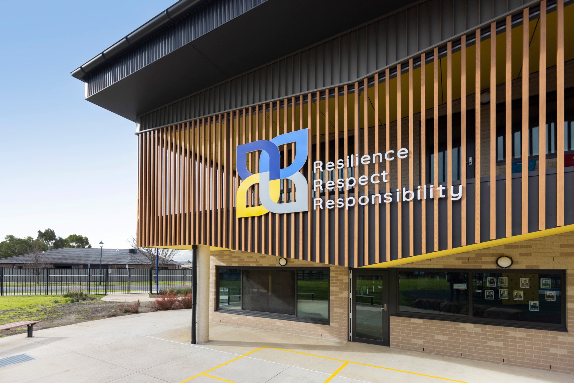 Wayfinding solutions for Marnebek school